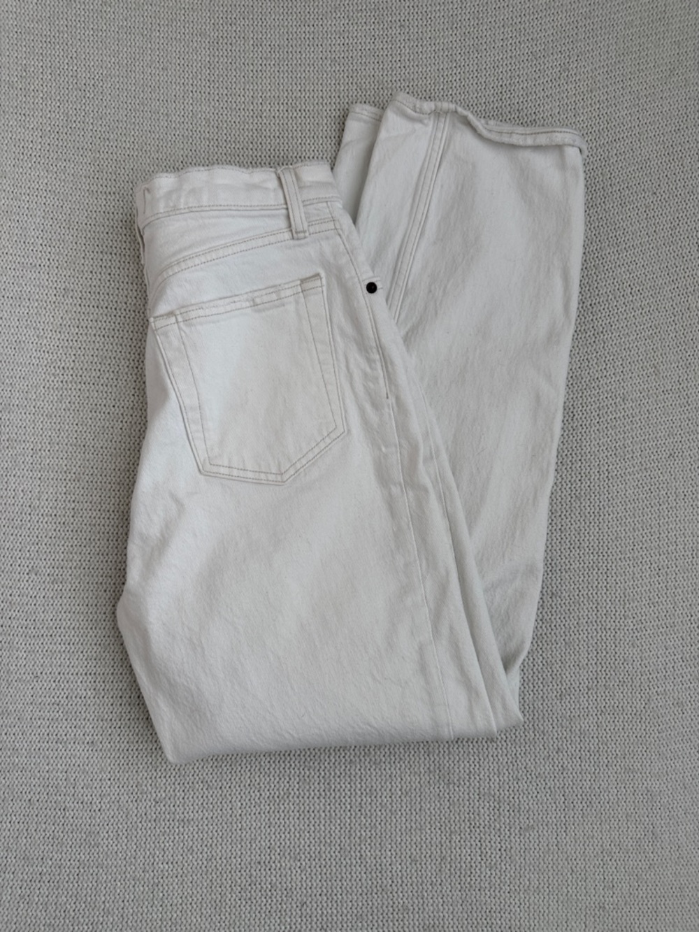 Abercrombie & Fitch The 90s Straight Ultra High Rise Jeans White Size 8